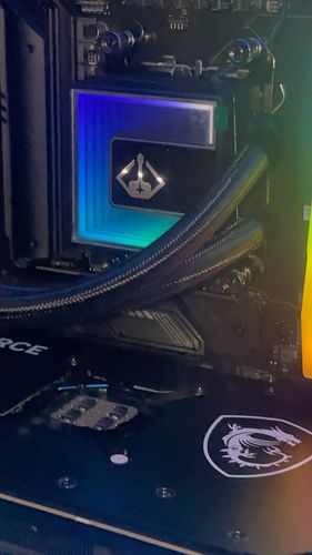 I had too much fun making this, enjoy! 💨
.
.
.
#starforgepc #starforgesystem #gamingpc #gamergirls