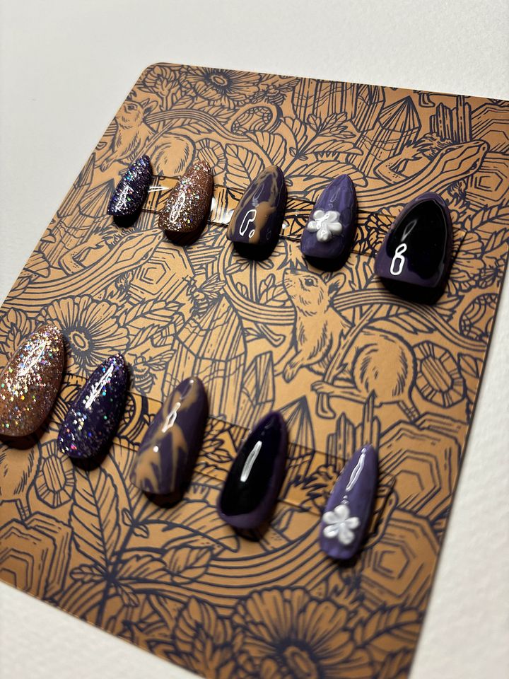 Handpainted 'Peanut Butter and Grape Jelly' Press On Nails product image (2)