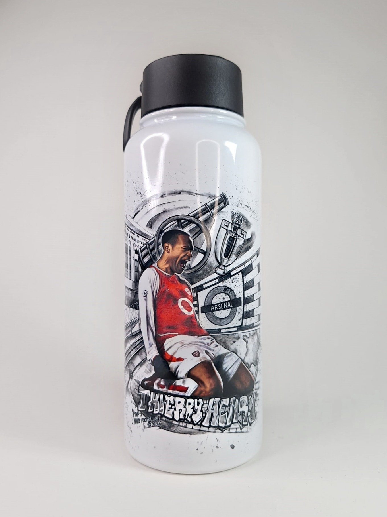 Thierry Henry Arsenal Water Bottle – 32oz Stainless Steel Sports Bottle with Straw | Perfect Christmas Gift for Young Arsenal Fans product image (1)