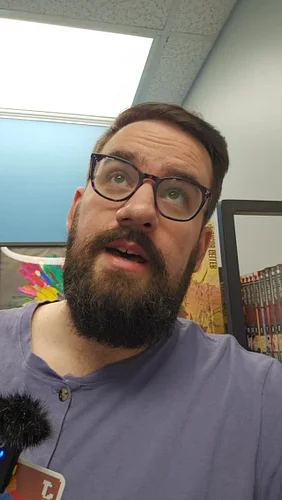 Nothing scream the 90s quite like comics not being 'real books'