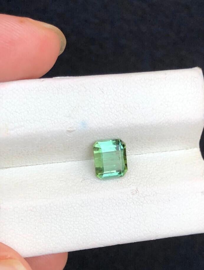 TOURMALINE APPLE GREEN COLOR STONE FOR MEN'S RING FATHER'S DAY GIFT, 1.60 CARAT product image (2)