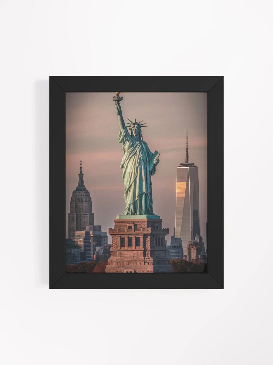 Statue of Liberty in front of New York City skyline. product image (19)