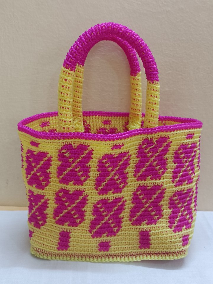 Crosia wire basket product image (1)