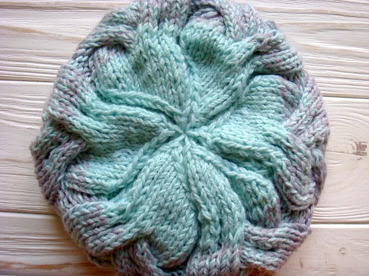 Gradient Two-Colors Knit Hat Pattern product image (2)