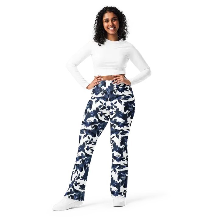 Wild Waves | Flare Leggings product image (1)