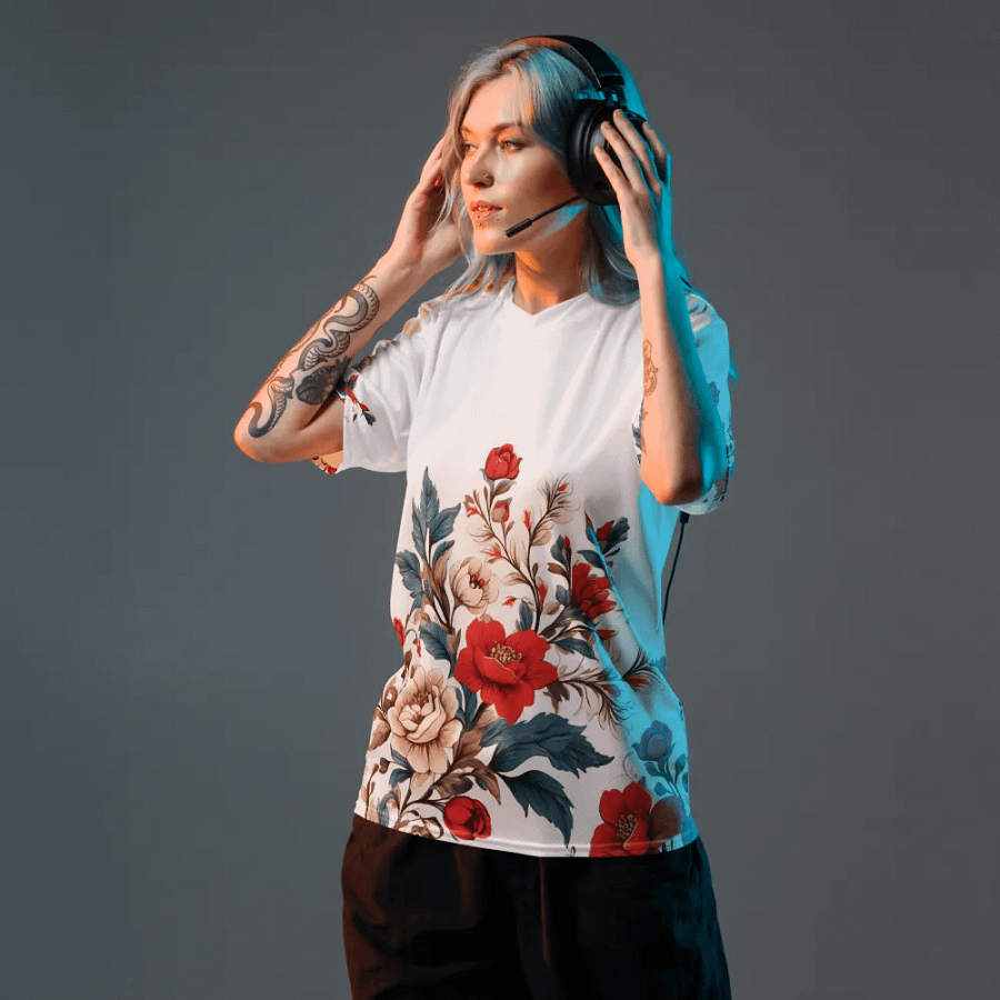 Roses t shirt product image (1)