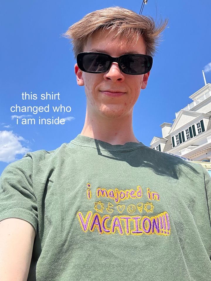 i majored in VACATION!!! ☀️ product image (2)