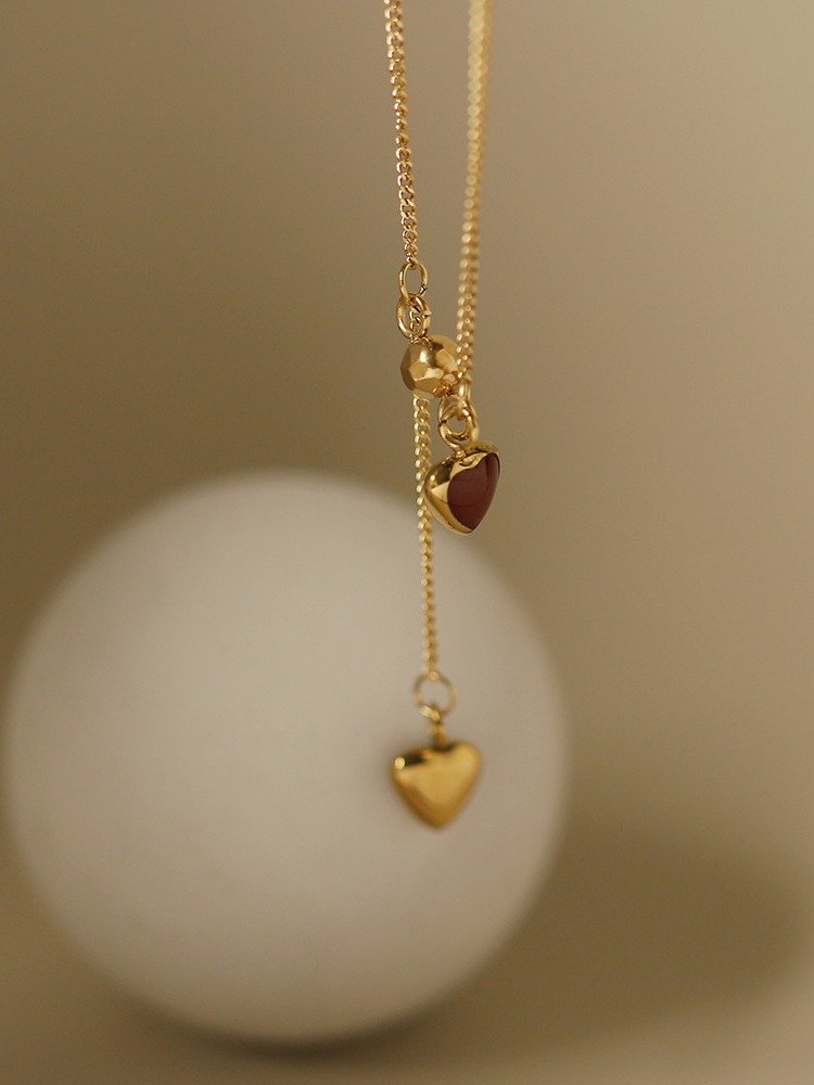 Wine red love tassel Necklace | 18K Gold Plated. product image (8)