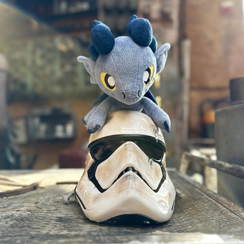please take me back to this weekend and just galavanting across the galaxy with our new iconic piece of scrap….🥺

#batuu #sta...