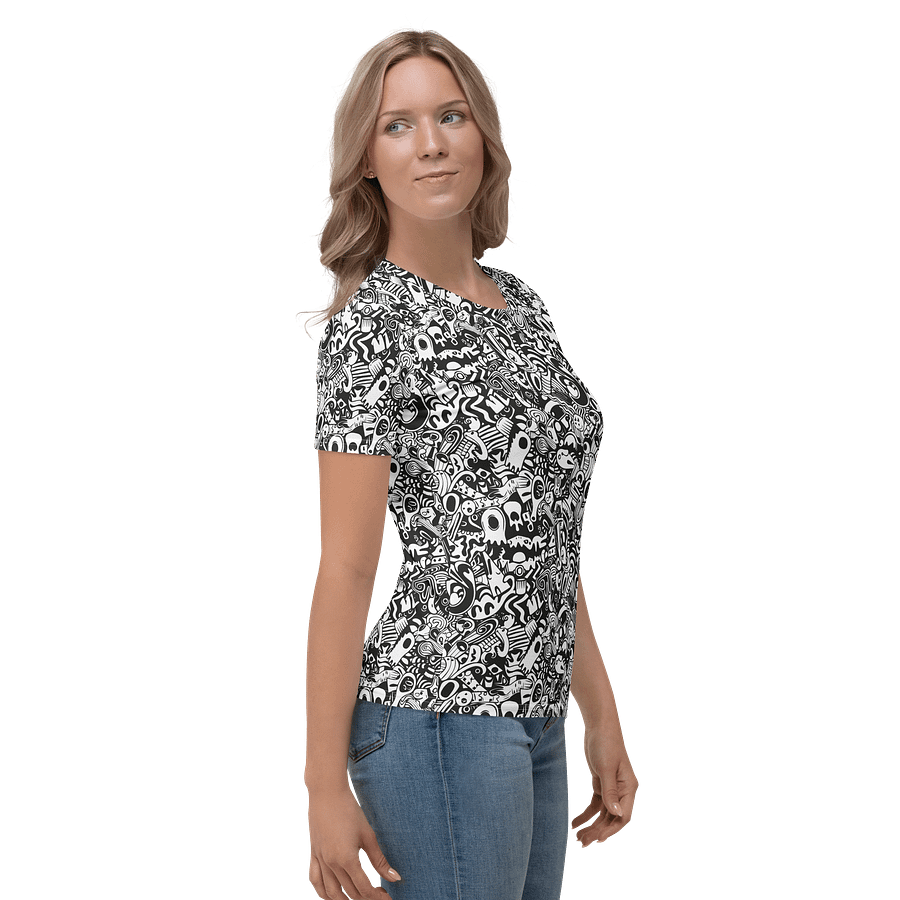 Wild Bunch | Women's Crew Neck T-Shirt product image (7)