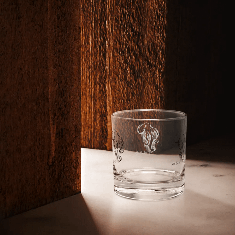 Midnight Whiskey Glass Set product image (12)