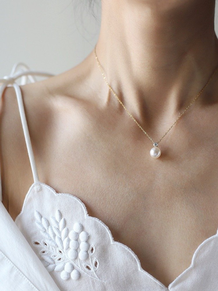 Pearl Pendant Necklace | 18K Gold Plated product image (6)