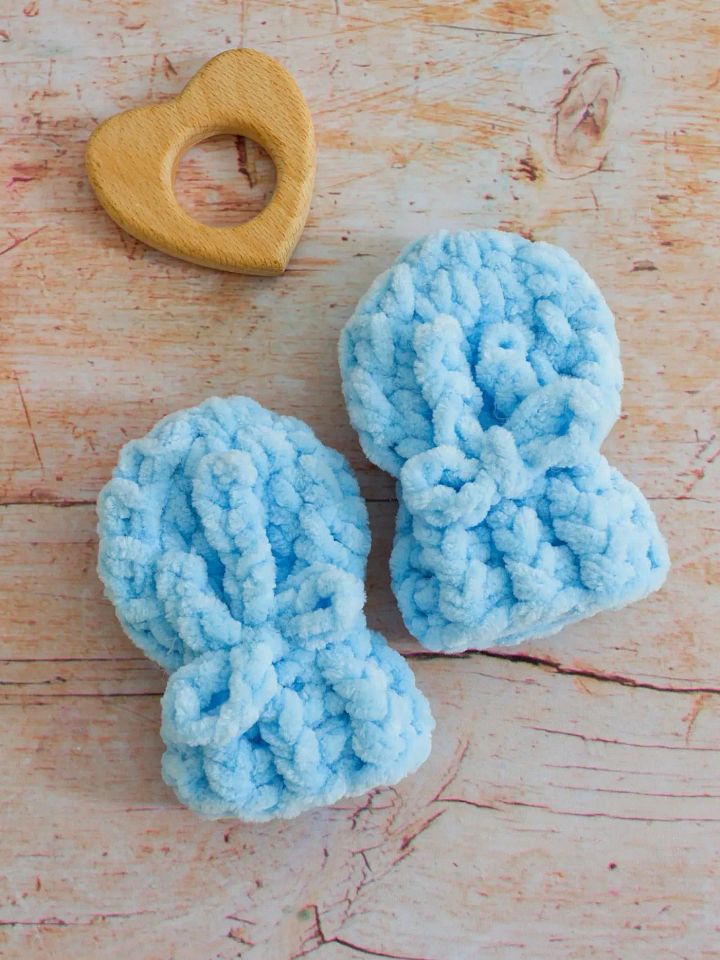 Crochet Pattern: Easy and Warm Baby Mittens product image (1)