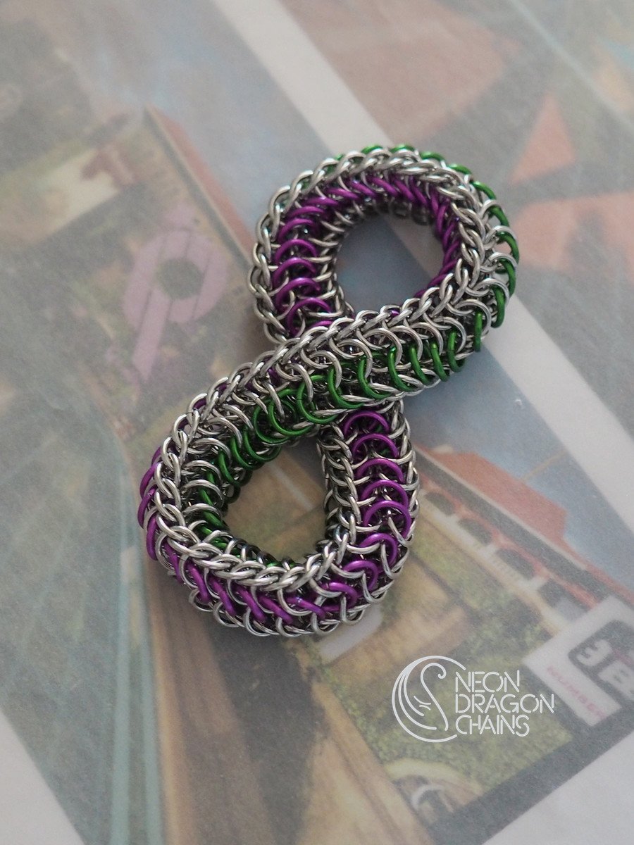 Mobius Fidget Toy / Steel Stripes product image (1)