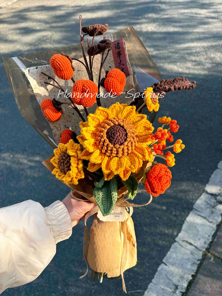 Sunshine Persimmon Rhythm Crochet Knit Bouquet product image (2)