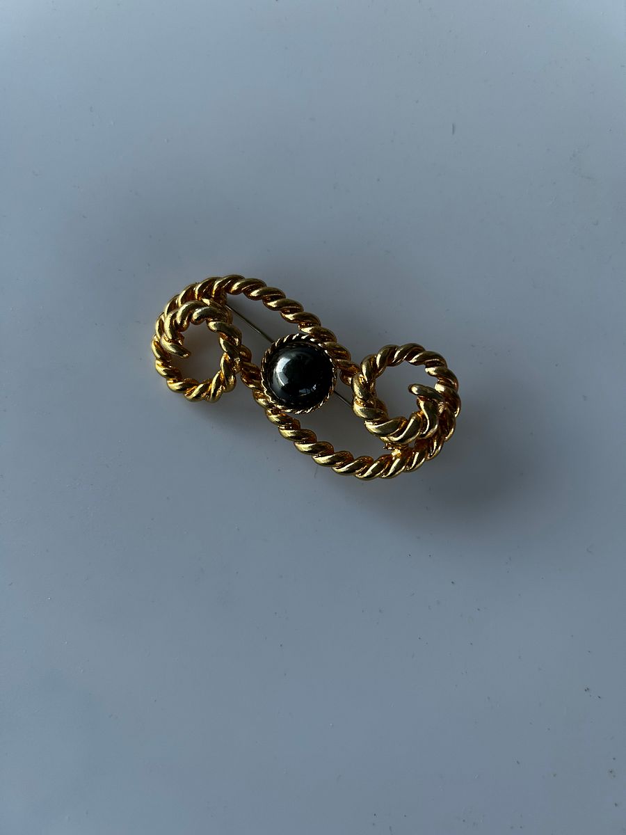 Vintage Gold Tone Rope Twist Cabochon Brooch product image (3)