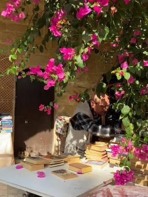 📈 Explore the connection between reading and decision-making! See how it can refine your thought processes and social skills. 👉 [Read more] https://medium.com/illumination/can-reading-make-you-smarter-64b11f6571e4 #DecisionMaking #SocialSkills