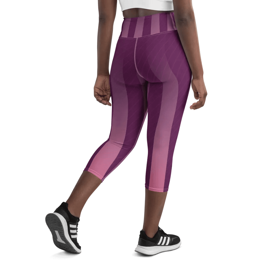 Ombré Dream Yoga Capri Leggings product image (8)