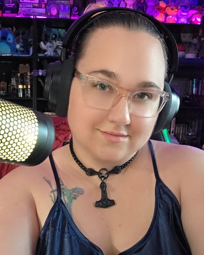 Male Tiefling, free to a new home, TAKE HIM!
I am LIVE!!!
#RogueEnergyAffiliate #BlerpSoundAlerts #FemaleStreamer #FemaleGame...