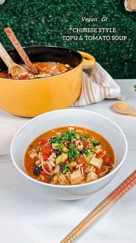 This recipe is incredible nourishing, it tastes super delicious and it is easy to prepare! I’m using my new Dutch Oven by @ch...