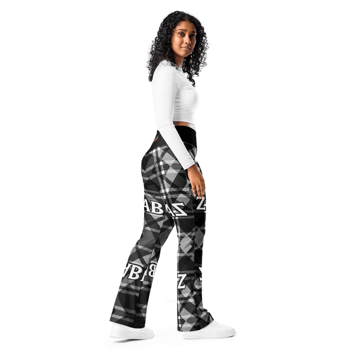 Zabu Checkered Plaid Flare Leggings product image (1)