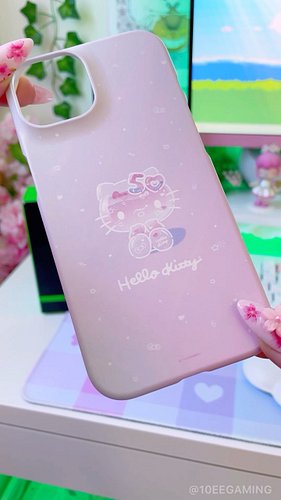 🎀 Happy Saturday! ☀️ This smartphone case is the last of the Hello Kitty 50th anniversary items #gifted by @razer 💖 I didn’t ...
