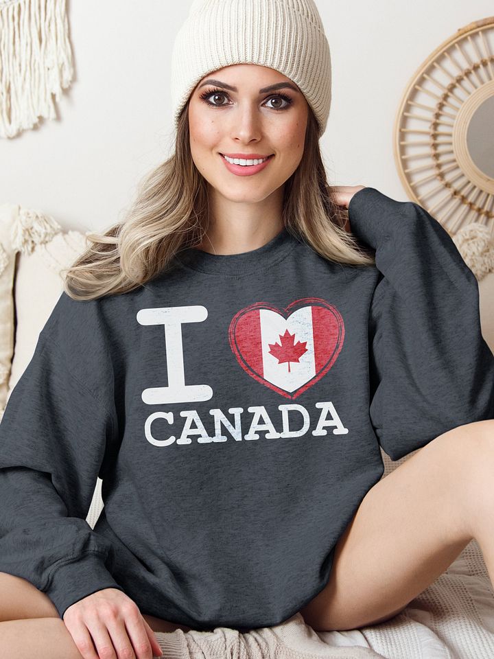 I Love Canada I Heart Canada Sweatshirt product image (1)