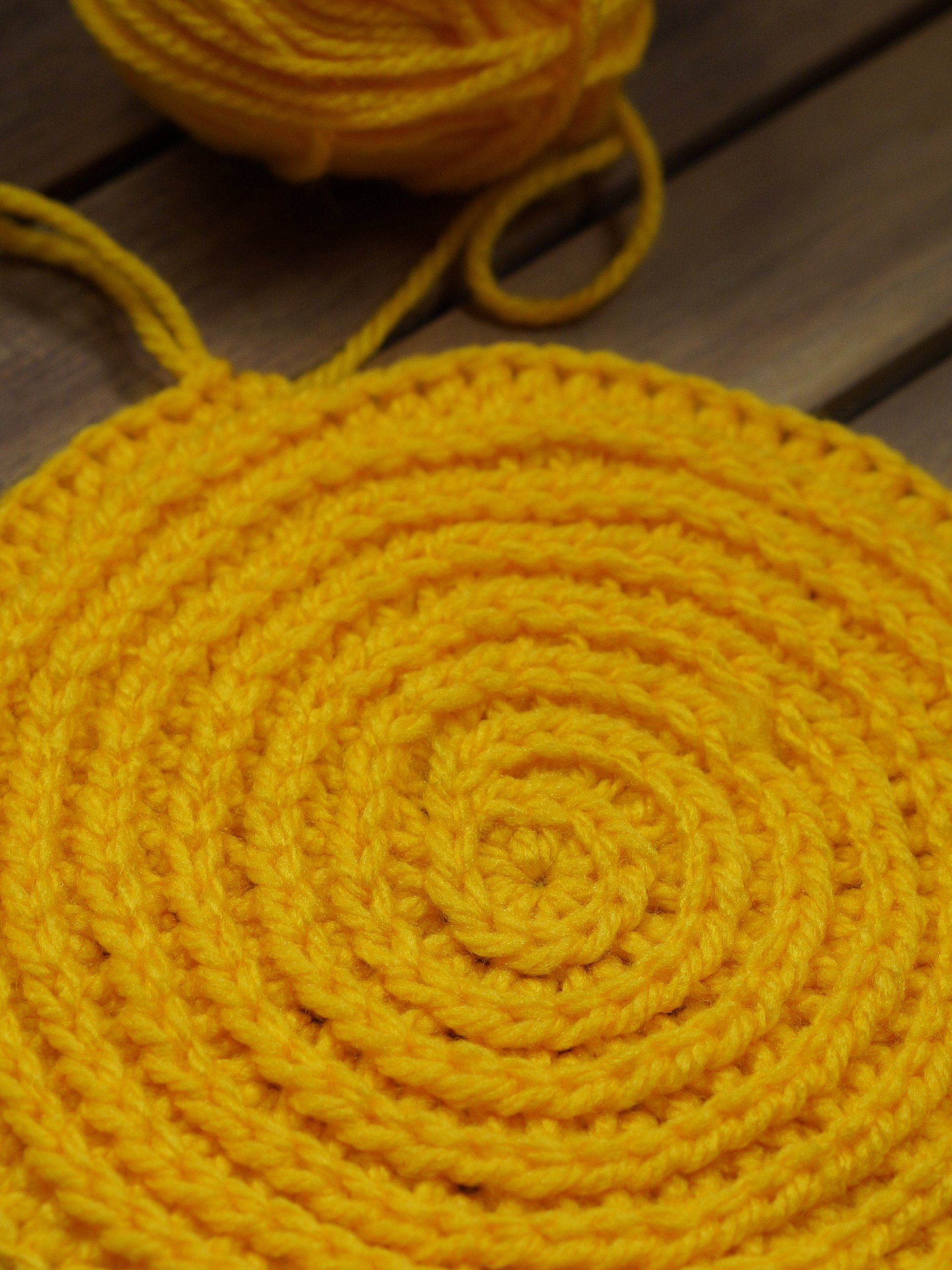 Knit stitch flat circle product image (2)