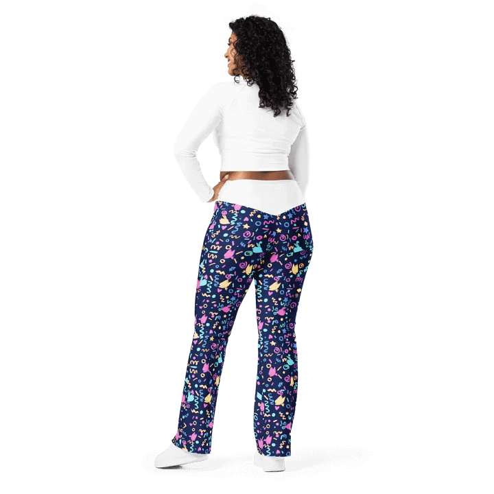Arcade vibes flare leggings product image (2)