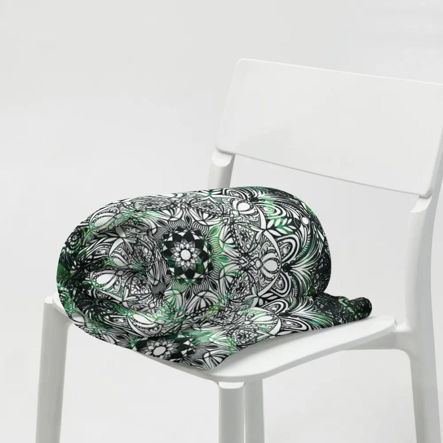 Foliage Fantasy Throw Blanket product image (8)