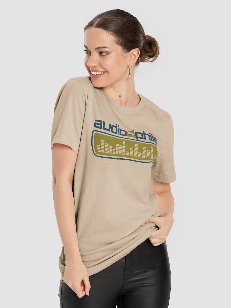 AUDIOPHILE TURNTABLE T-Shirt product image (8)
