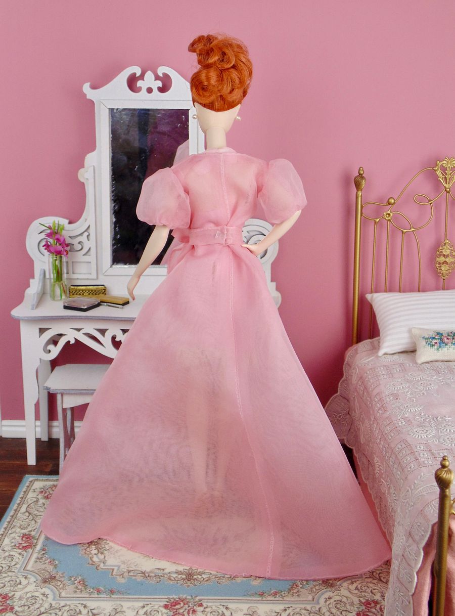 Pretty Peignoir OOAK fashion for 12” fashion dolls product image (7)