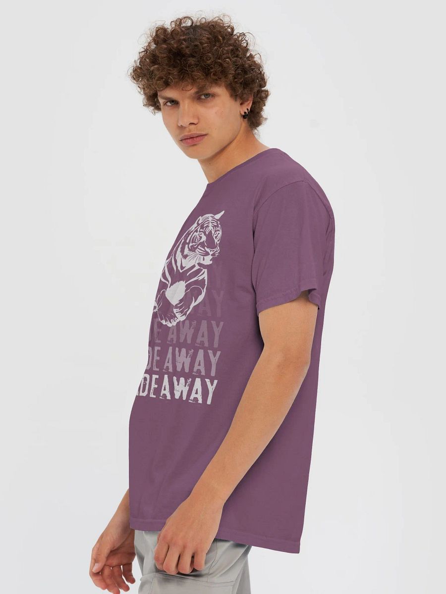 Never Fade Away Leaping Tiger Motivational T-shirt product image (83)