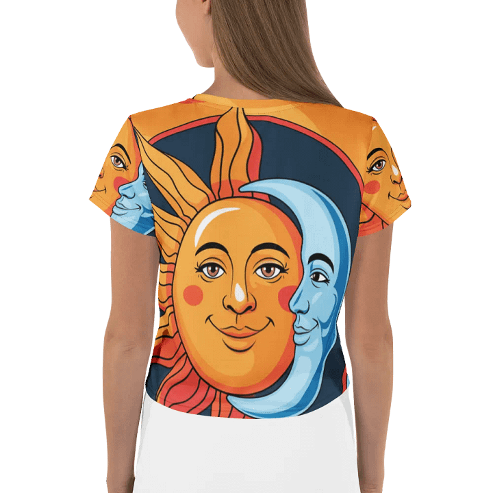 Graphic T-shirt product image (2)