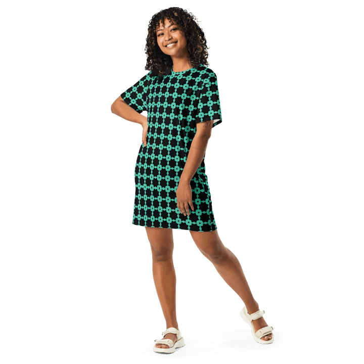 Abstract Repeating Chain T Shirt Dress product image (2)