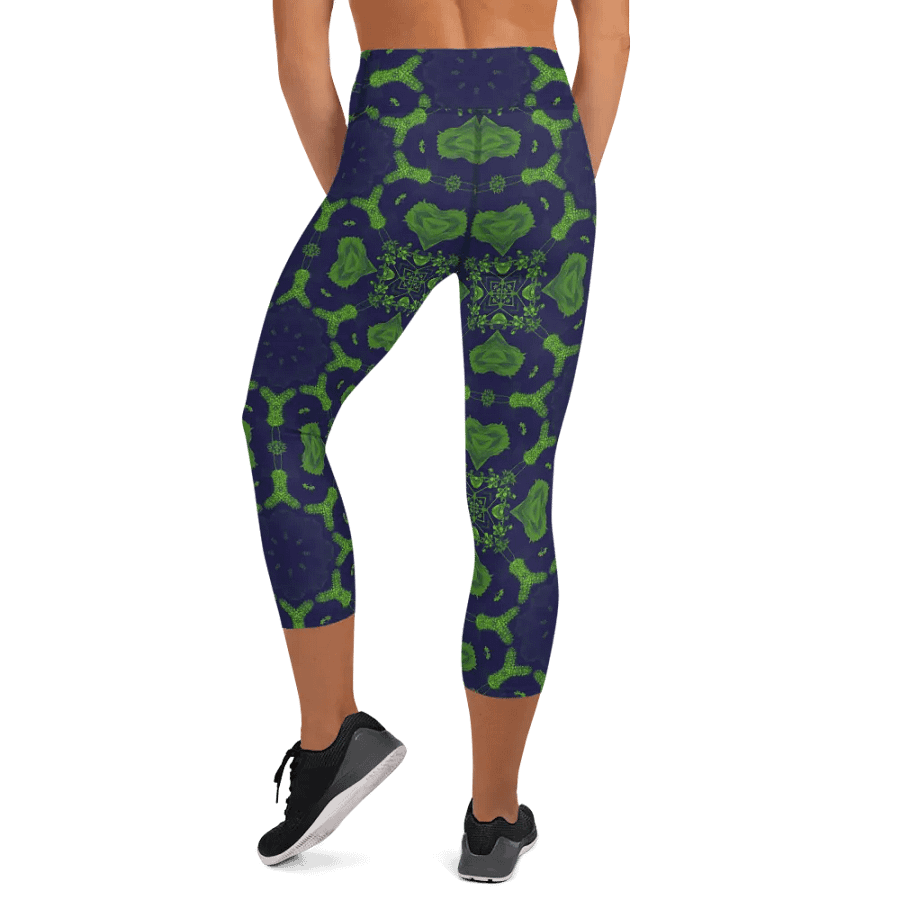 Tropical Vibe Capri Leggings product image (7)