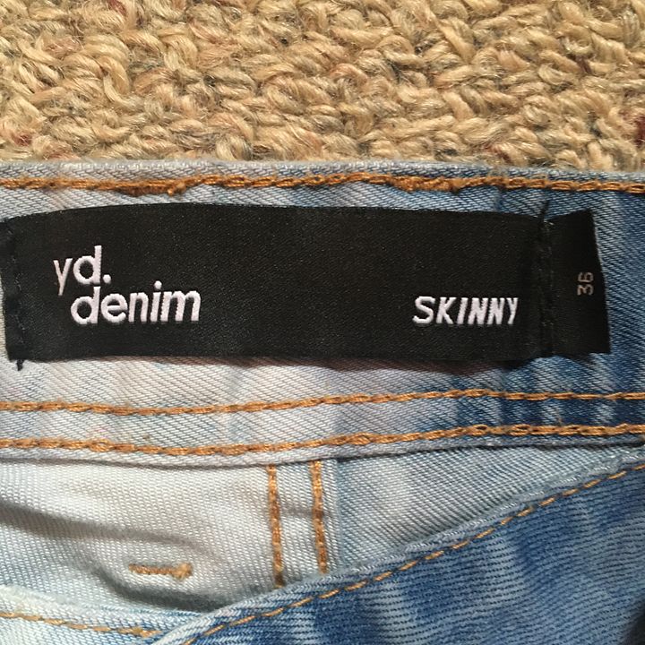 Women's Distressed Skinny Jeans product image (2)