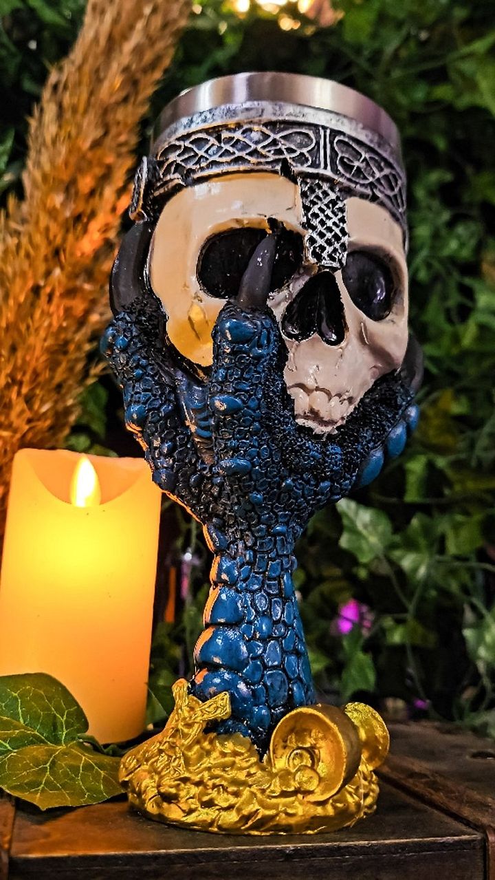 The Armored Kingdom Dracogrip Relic Skull Goblet product image (1)