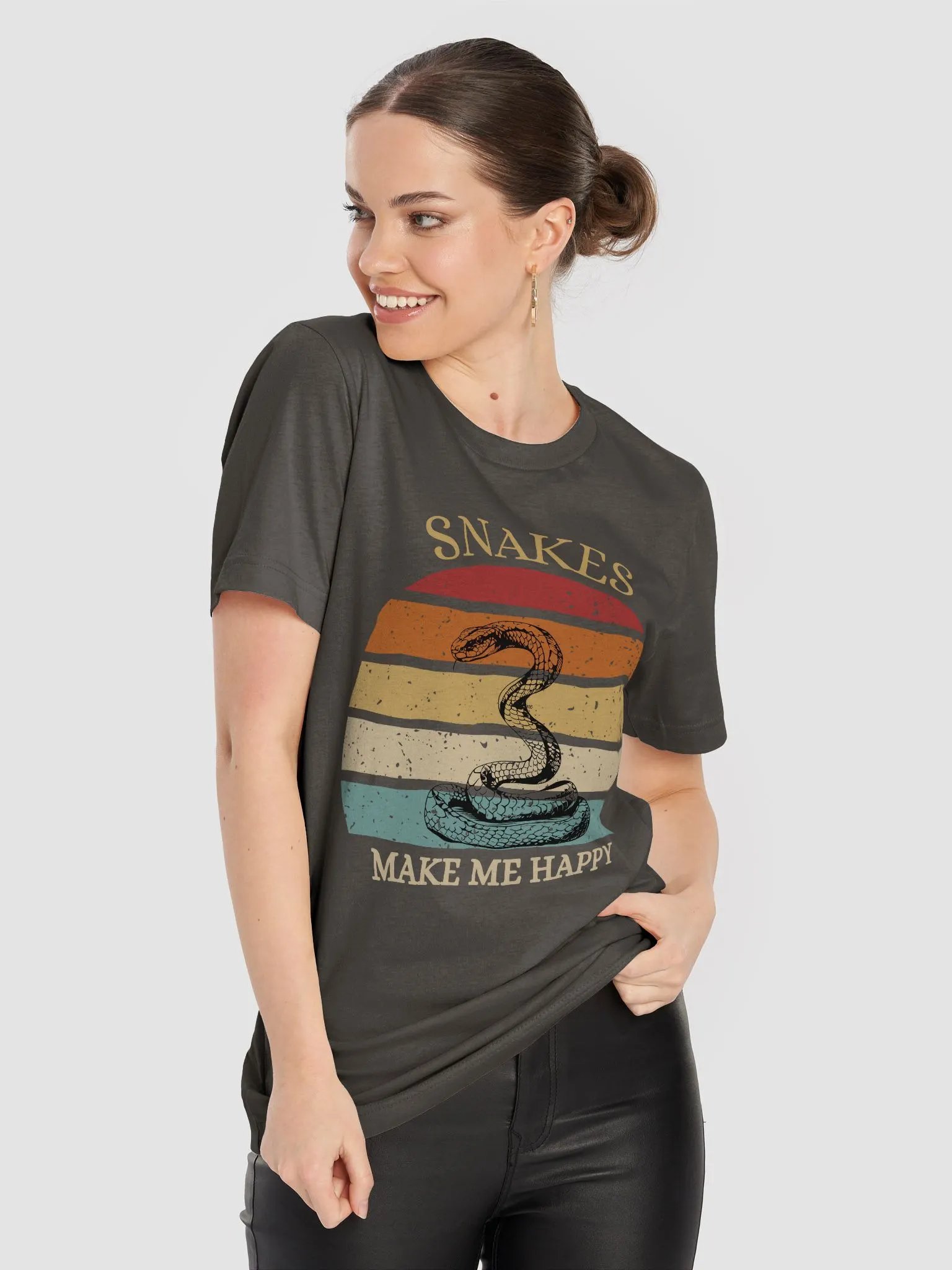 Vintage Snakes Make Me Happy T-shirt product image (5)