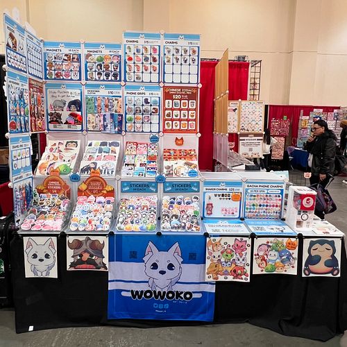 Surprise!!! We’re tabling alongside @mtsugarr at Anime Pasadena this weekend! Come visit us at Booth 289 in the Main Hall! 

...