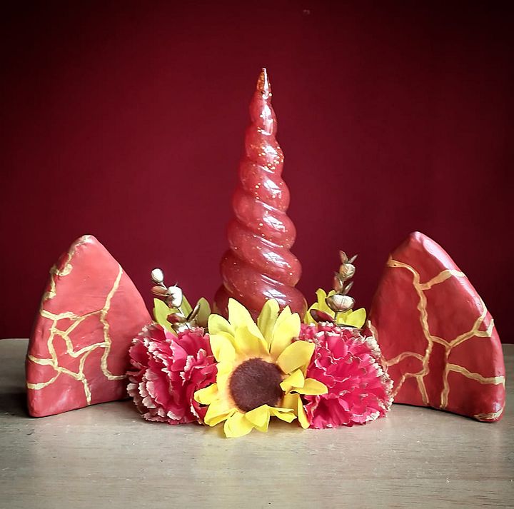 Red and Gold Unicorn Decoration product image (1)