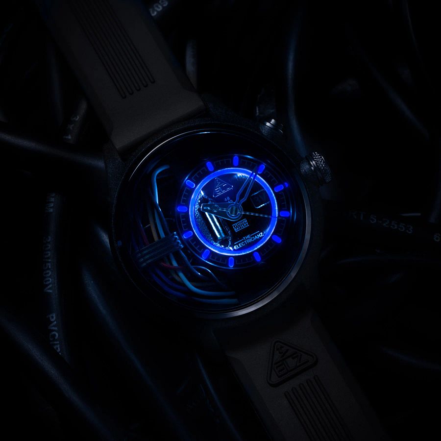 The Electricianz Carbon Z 45mm Black Leather product image (3)