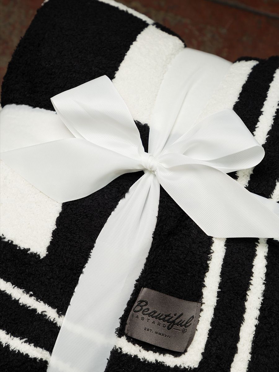 Plush Throw Blanket product image (6)