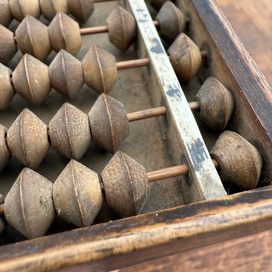 🎎 Antique Japanese Soroban Abacus (Small Merchant’s Model) – Early Showa or Earlier – Japan Antique Roadshow product image (7)