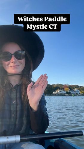 Swapped my broom for a kayak! 💕🧙🏽‍♀️💐🍂

Event Organized by @officialadventuremystic 

#kayak #paddleboard #outdoors #samhain ...