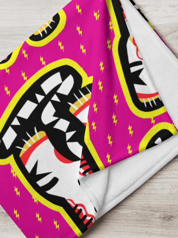 Giant White Electric Tiger Print Blanket on Pink product image (3)