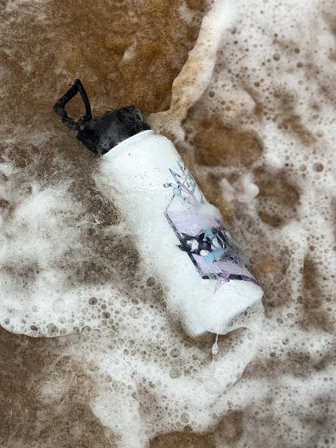 "OUT OF THE BOX" Bottle product image (5)