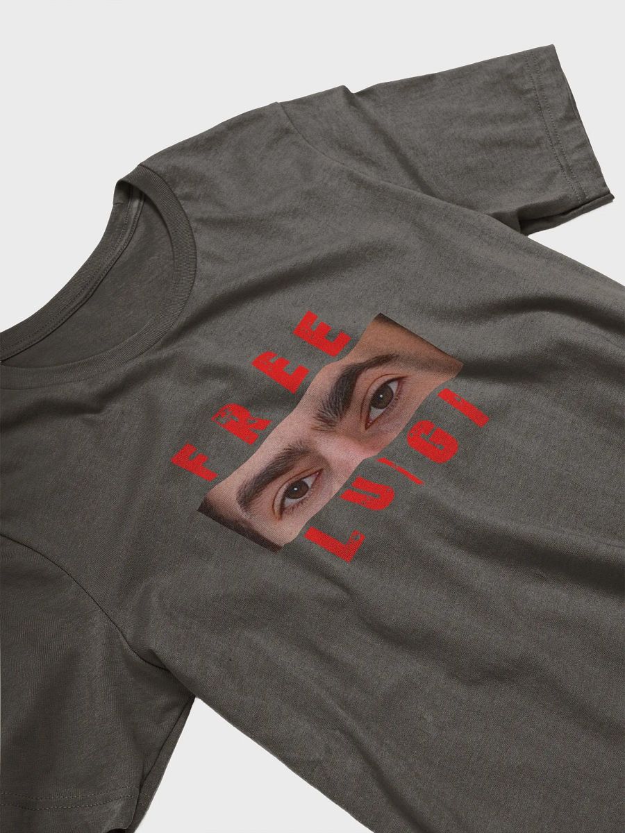 Free Luigi - THE EYES T-shirt product image (8)
