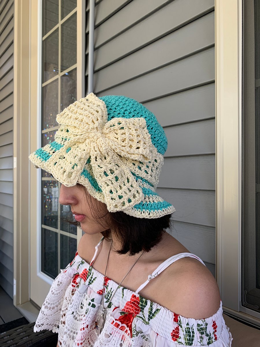 Retro Style Sun Hat Crochet Pattern, Romantic Vintage Style Cloche Summer Bucket Hat product image (5)