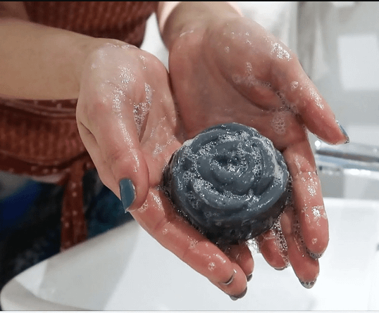 Formula - Cold Pressed Oily Skin Soap Activated Charcoal & Tea Tree product image (1)